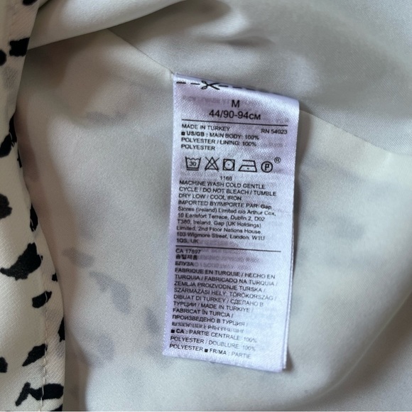 Banana Republic Black and Cream Sleeveless Camisole - Picture 6 of 7